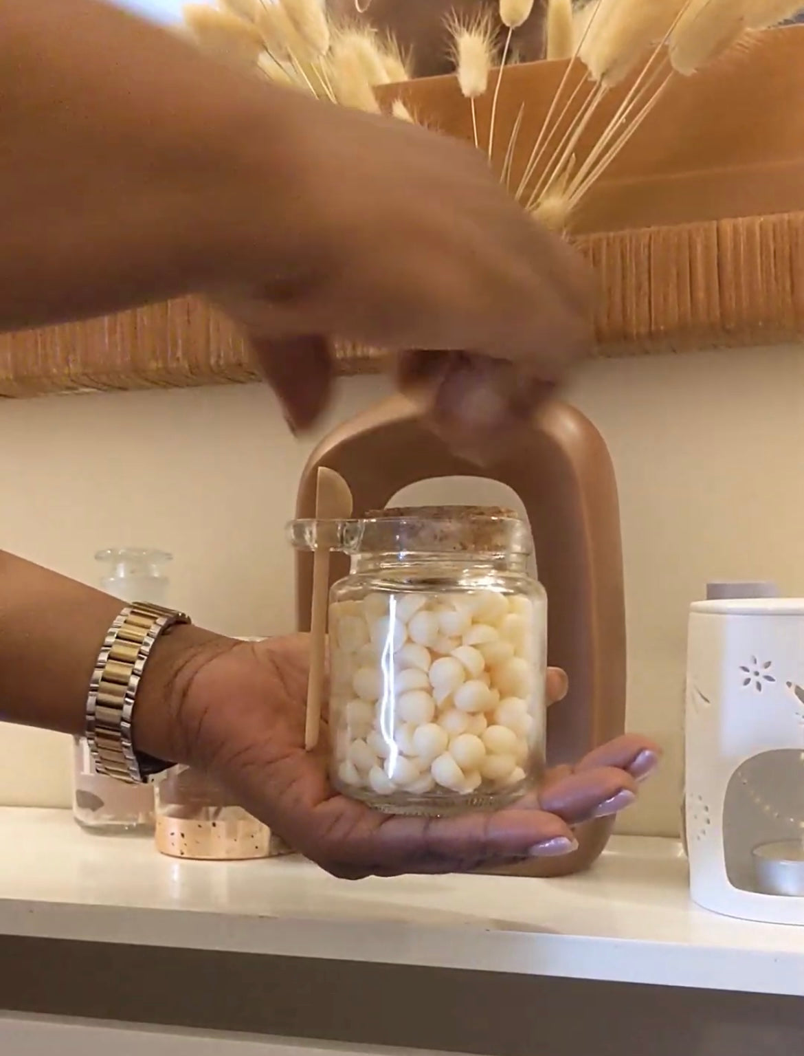 Violet Rain Wax Pebbles – Soft Gothic Floral Fresh Soy Wax Melts Natural Home Fragrance