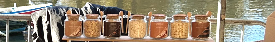 Earth Latte Wax Pebbles