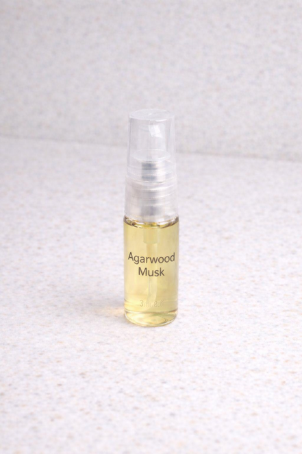 Agarwood Musk Room Spray – Luxury Natural Home Fragrance for Instant Freshness